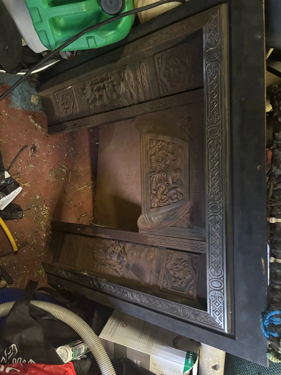 Fireplace surrounding - Image 2