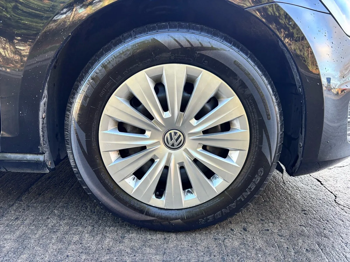 2016 Volkswagen Golf Commercial 1.6 TDI - Image 2