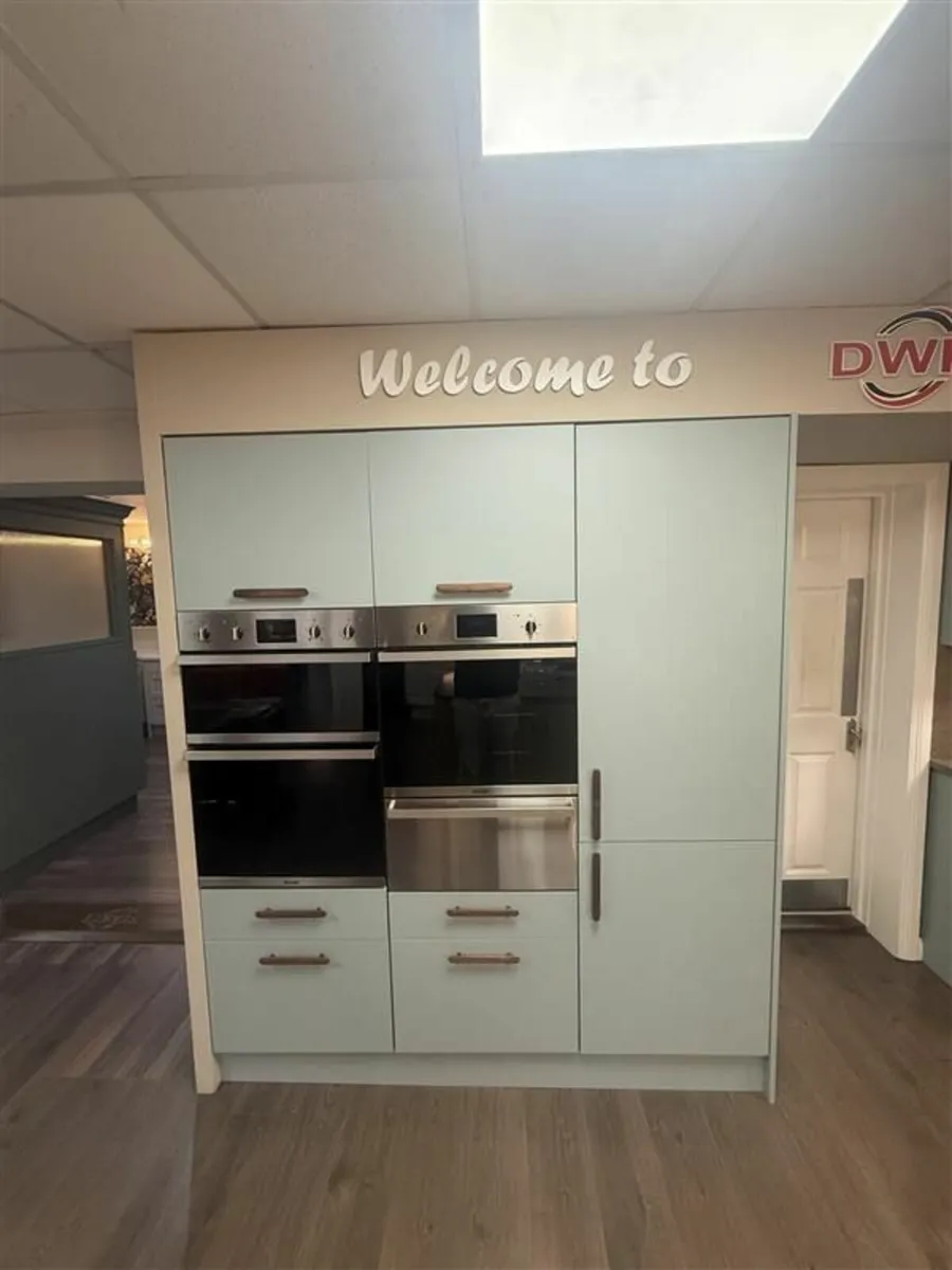 EX-DISPLAY SLAB DOOR KITCHEN – MINIMAL DESIGN – SO - Image 1