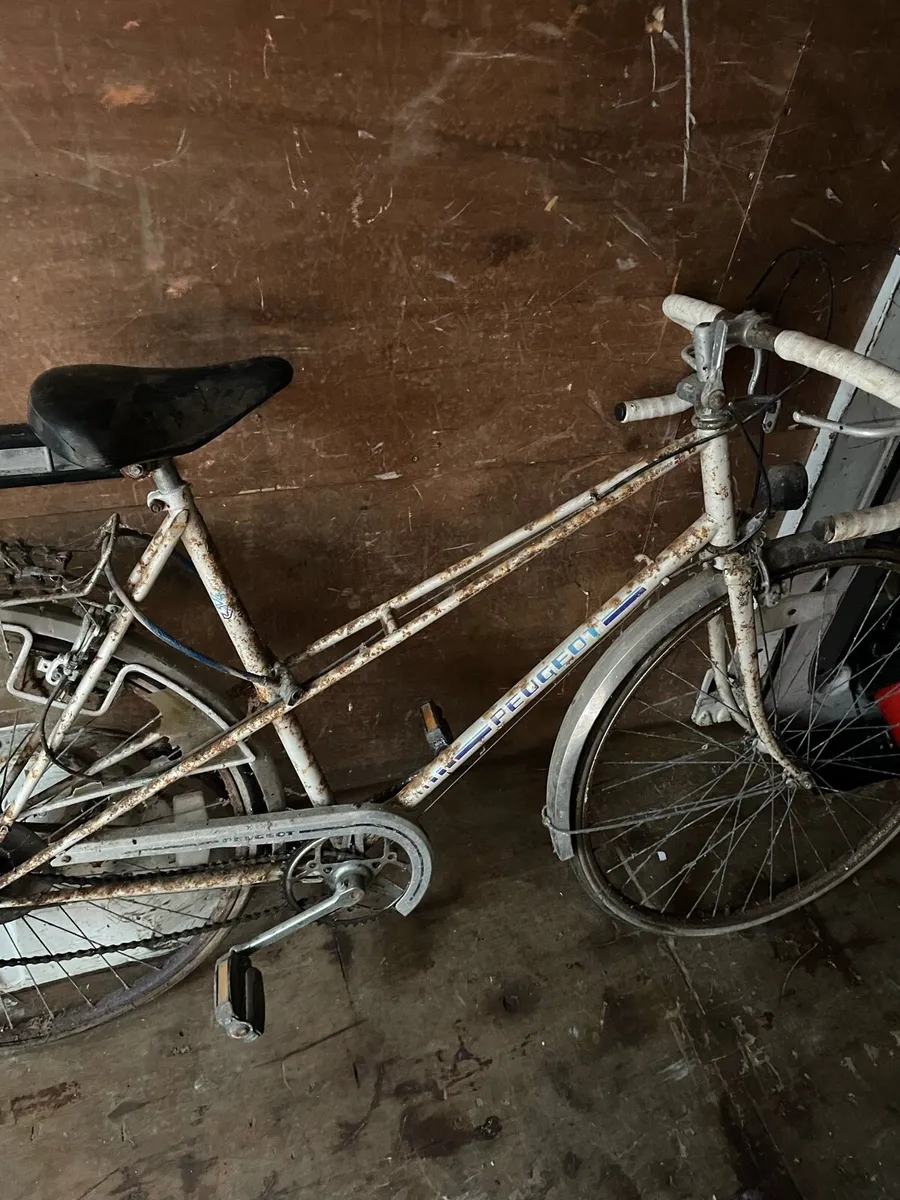 Vintage 1970s racing bike - Image 2