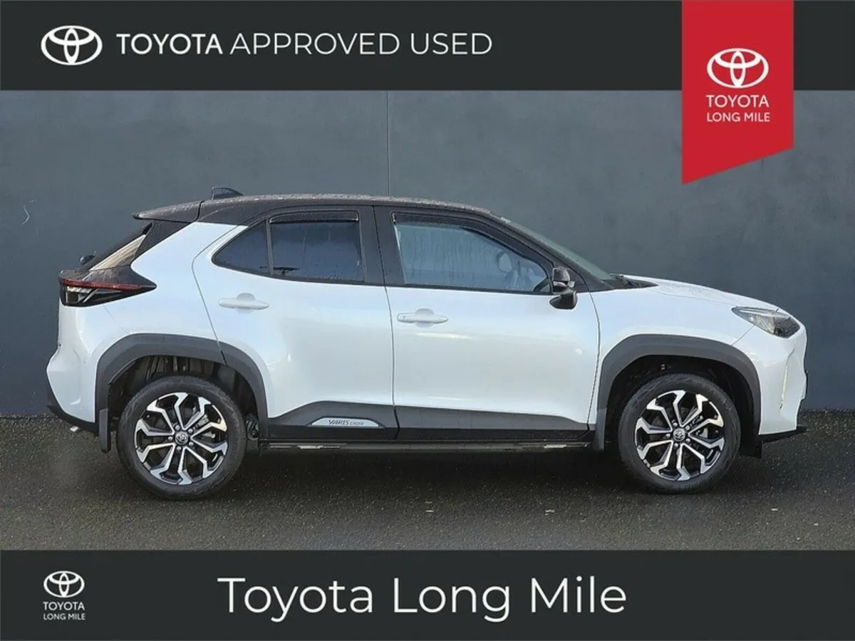 Toyota Yaris Cross 1.5 Hybrid Luna Sport 5DR - Image 4