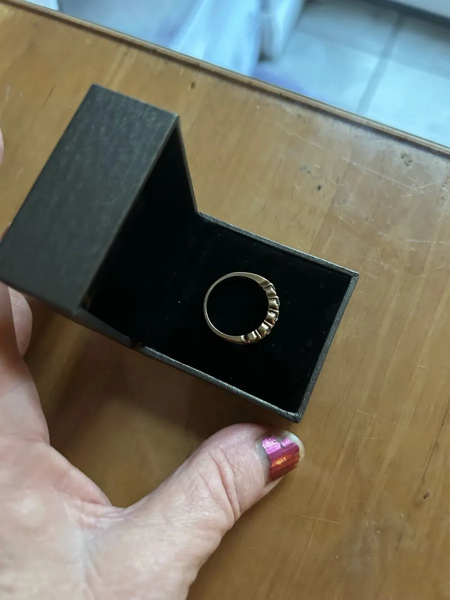 9ct gold diamond eternity ring - Image 2