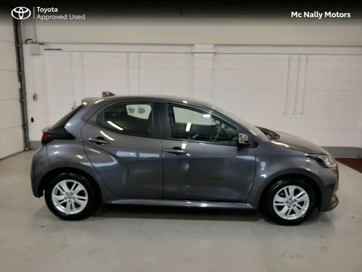 Toyota Yaris 1.0 LUNA PETROL MANUAL - Image 4