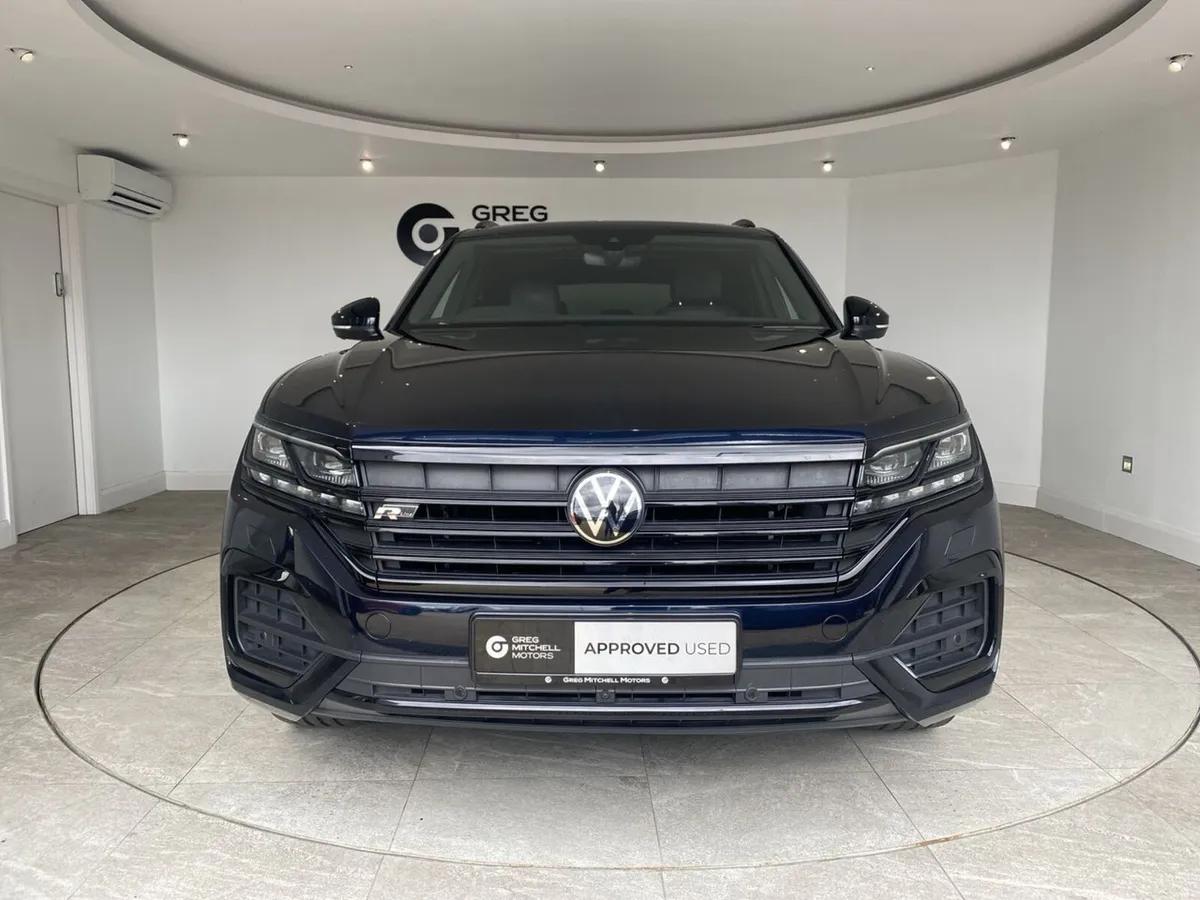 Volkswagen Touareg 2021 - Image 2
