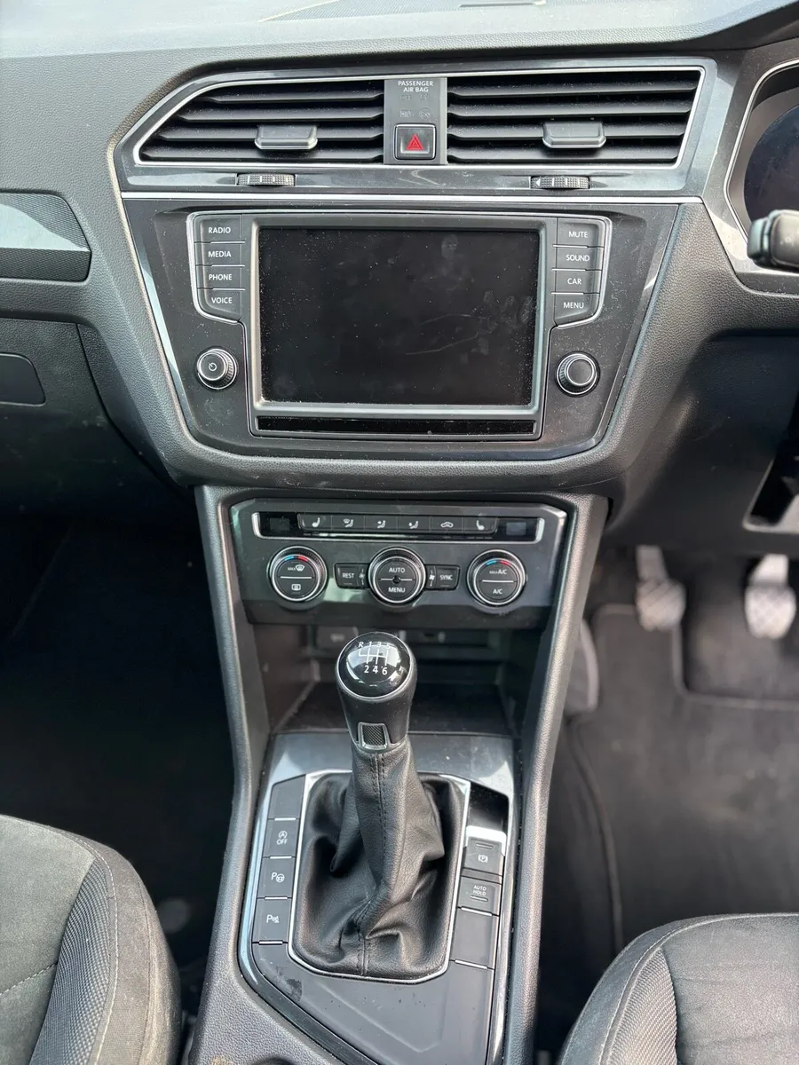 Volkswagen Tiguan 2016 HIGHLINE 2.0 TDI SUV - Image 4