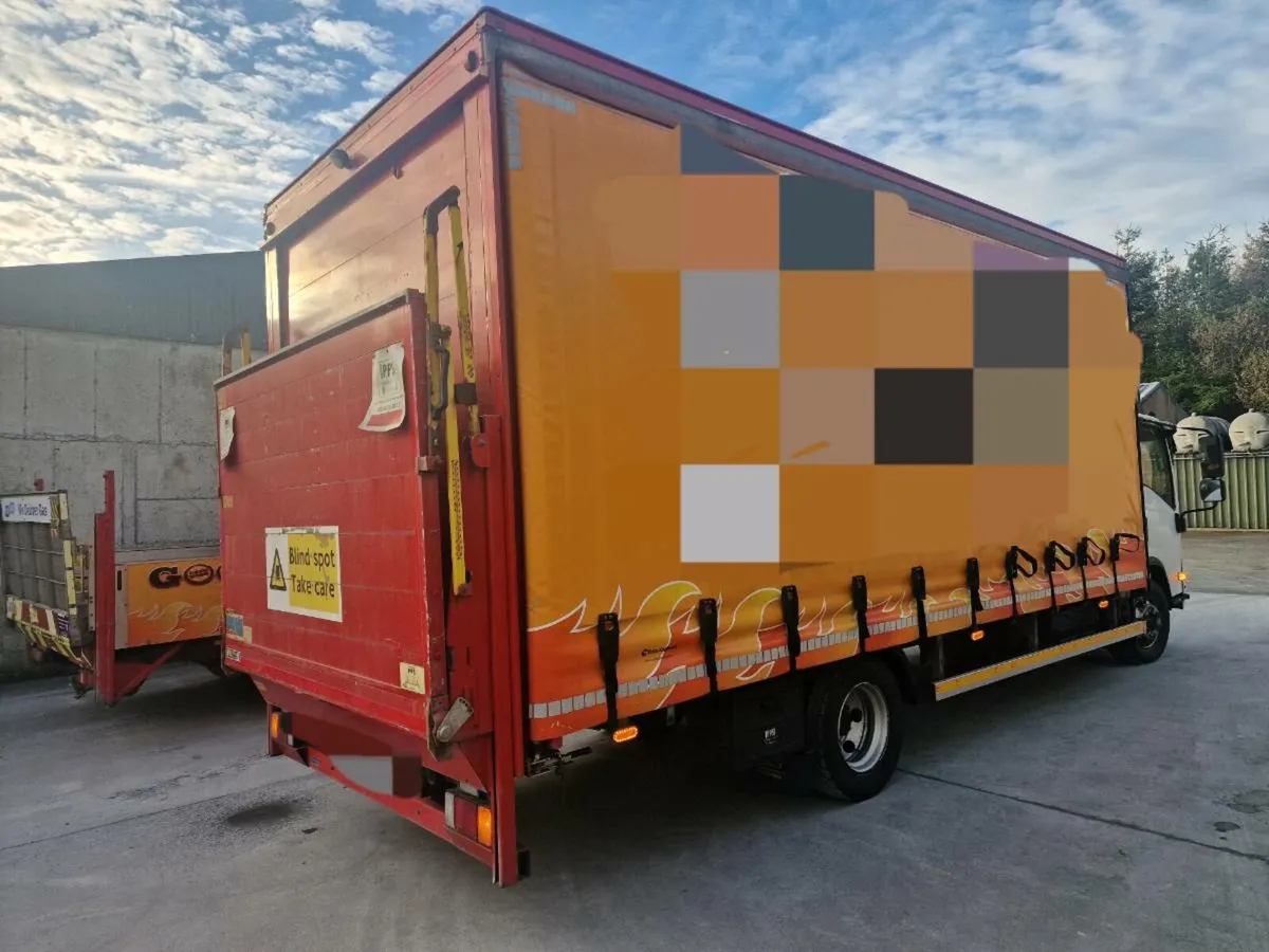 Isuzu 7.5 tonne Curtain Sider - Image 3