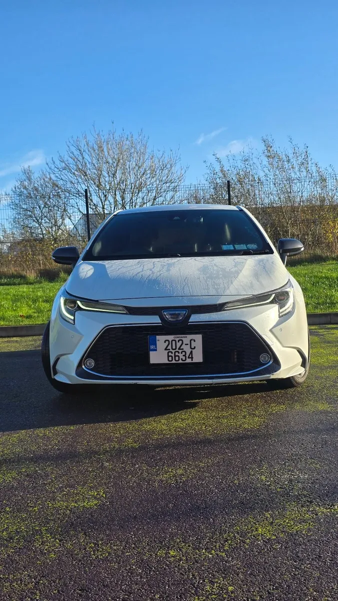 Toyota Corolla Touring WXB(Top Trim) - Image 2