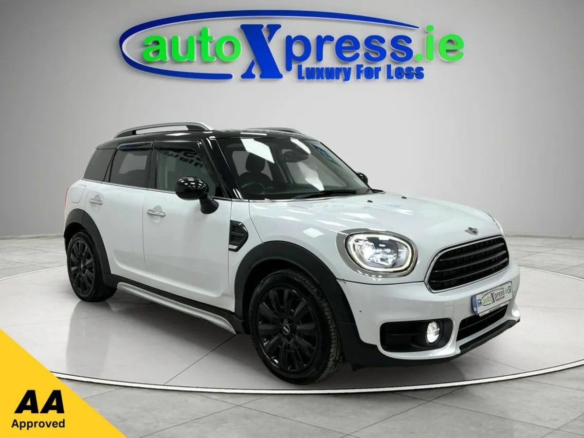 Mini Cooper CROSSOVER 2.0 Automatic - Image 1