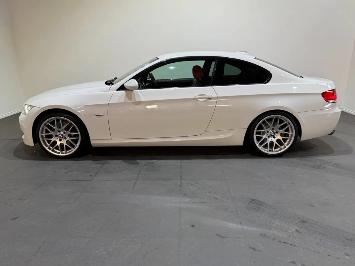 BMW 3 Series - 3.0L  Petrol  M Sport  E92 - Manual - Image 3