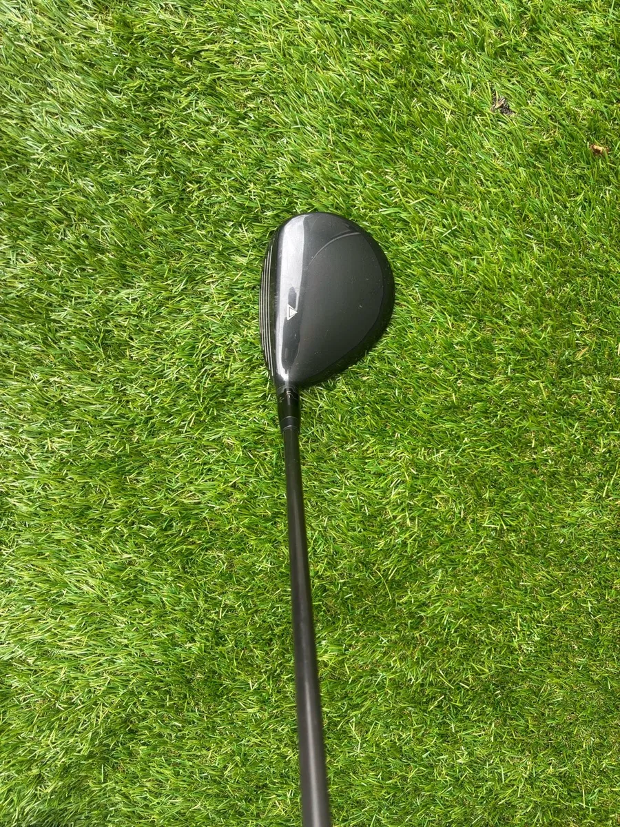 Titleist 917 F2 3 wood regular flex - Image 1