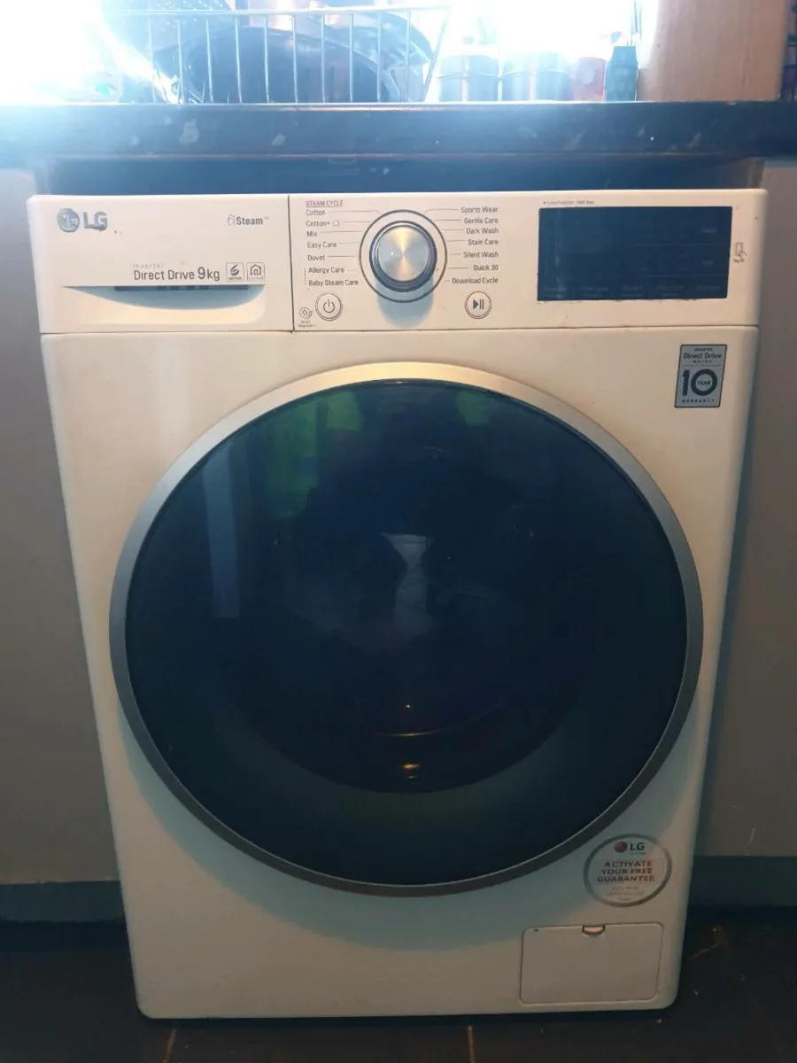 Washing machine - Image 1