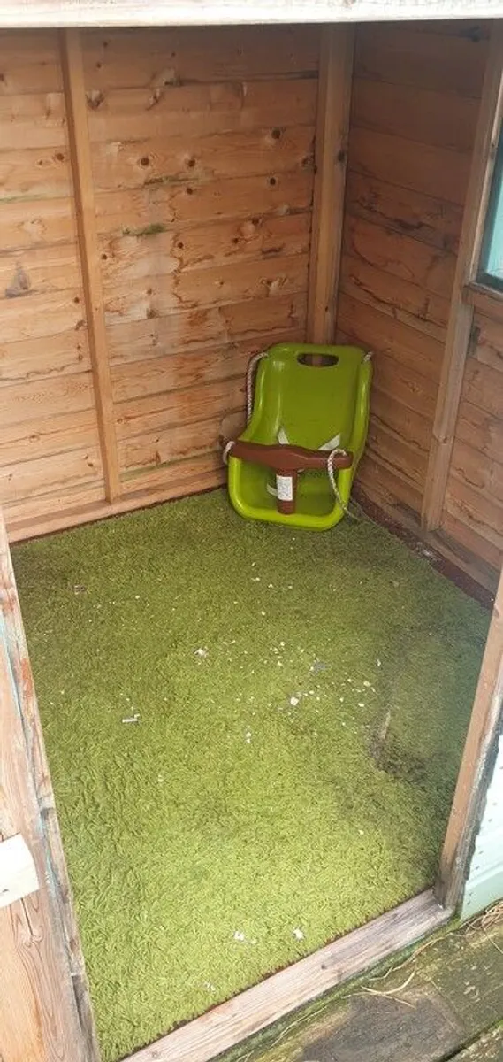 Kids Playhouse free to good home - Image 4