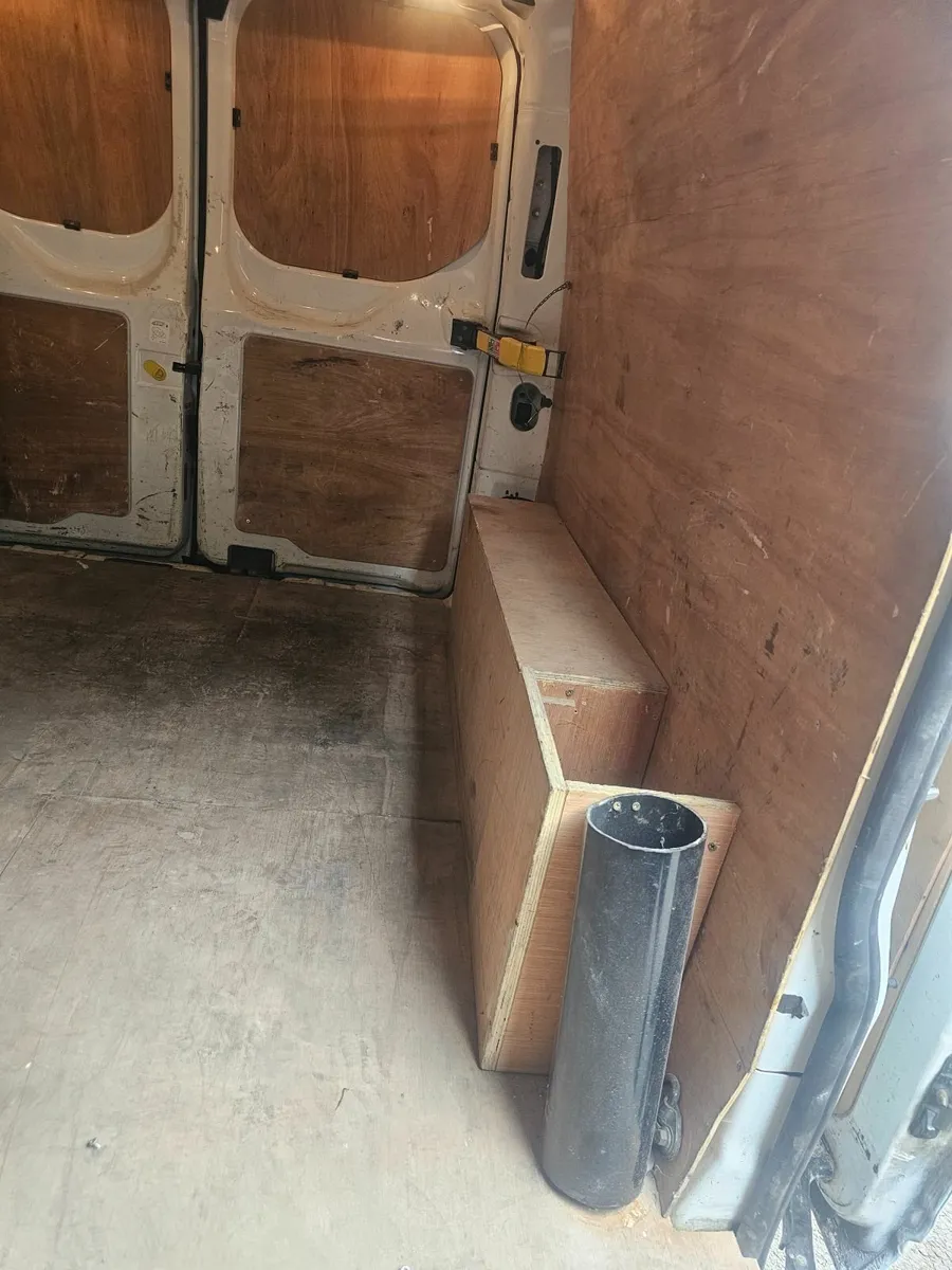 Ford Transit Custom 2021 - Image 2