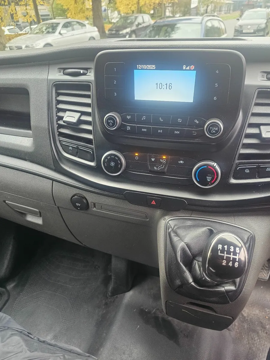 Ford Transit Custom 2021 - Image 4