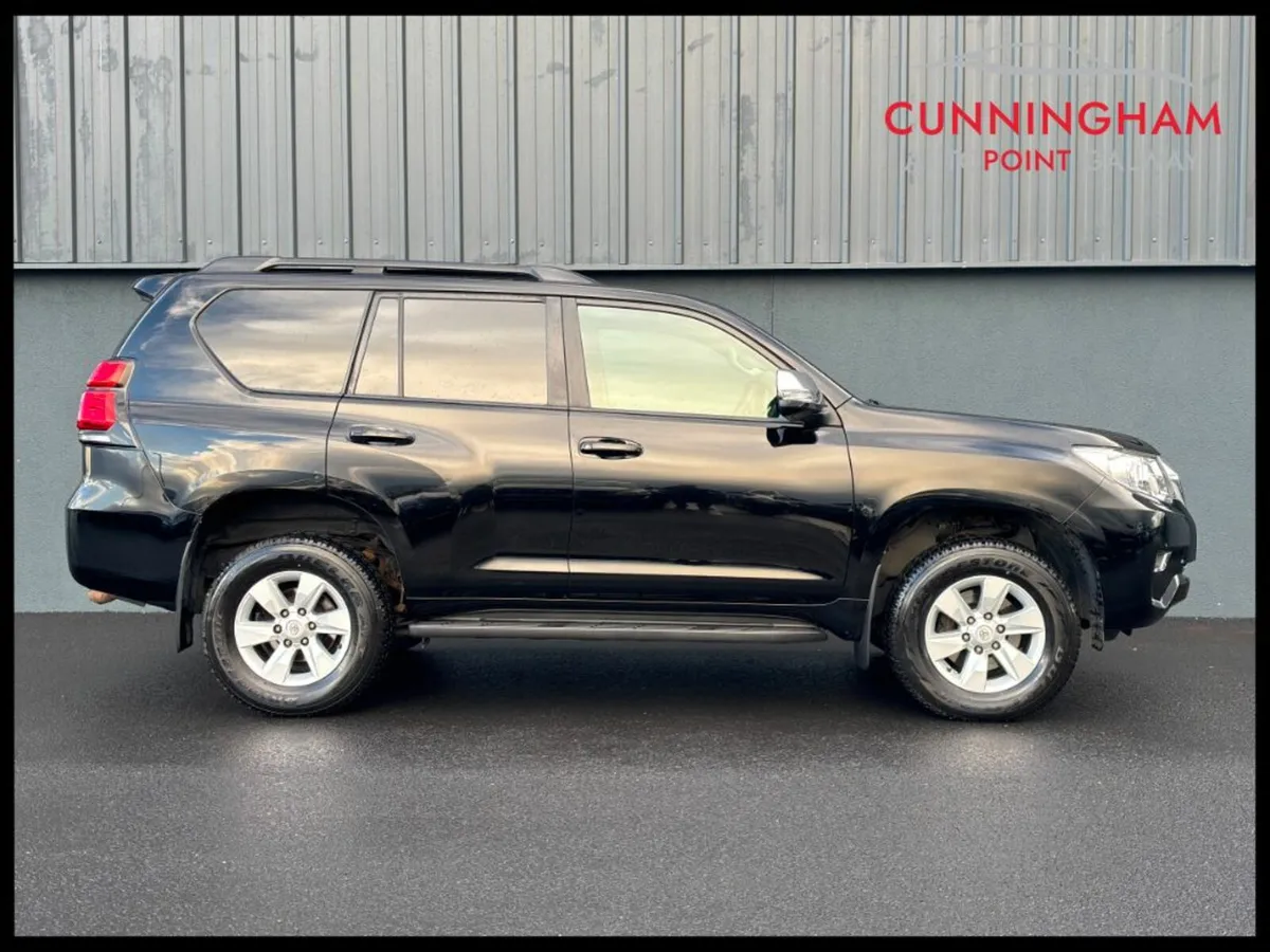 Toyota Land Cruiser 2.8 D4-D LWB GX Comm Auto - Image 3