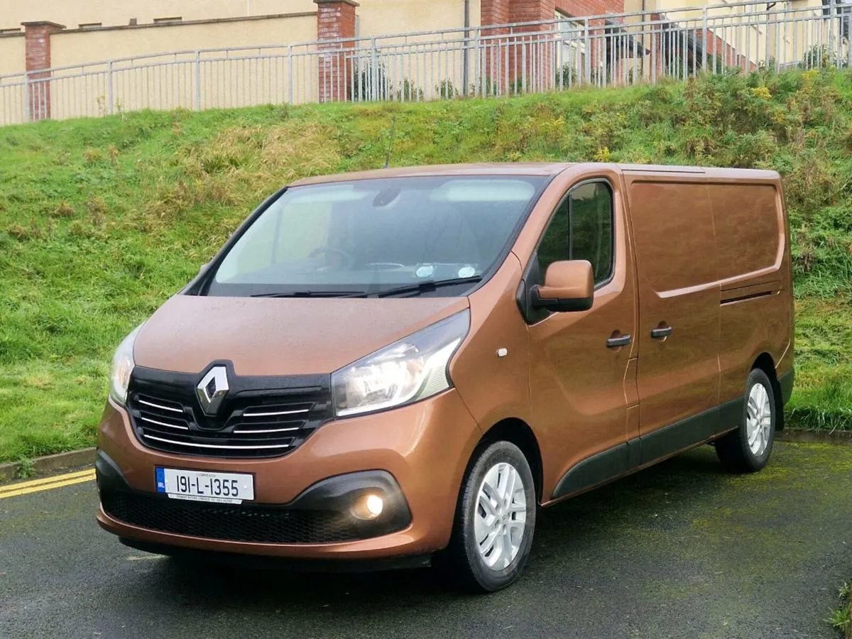 2019 RENAULT TRAFFIC SPORT LWB - Image 1