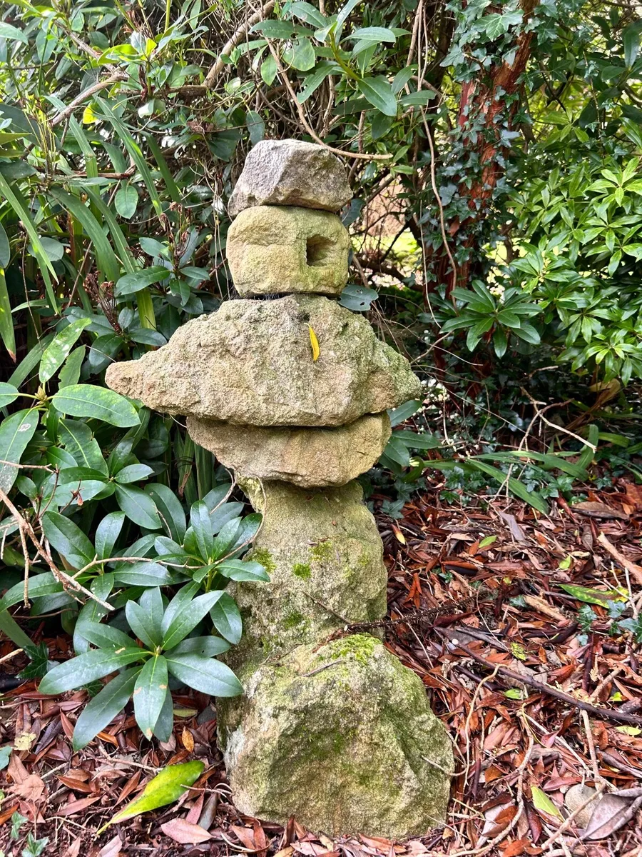 Japanese Garden Lanterns - Image 2