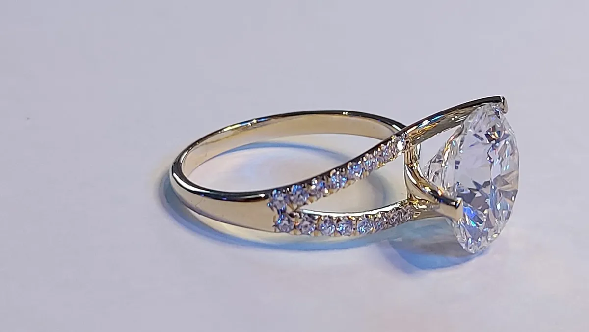 14k Gold ring 5.2 ct Lab-Grown Diamonds IGI Cert - Image 3