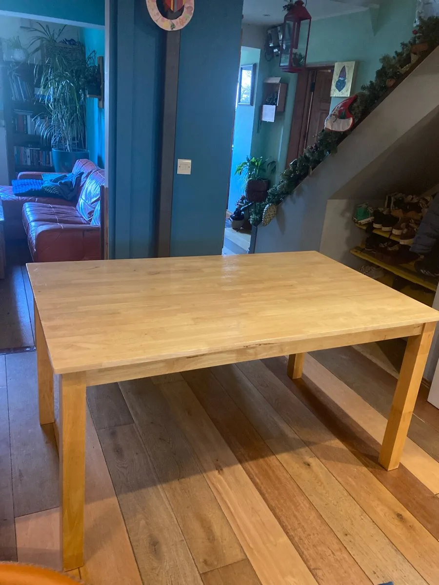 Kitchen table - Image 1