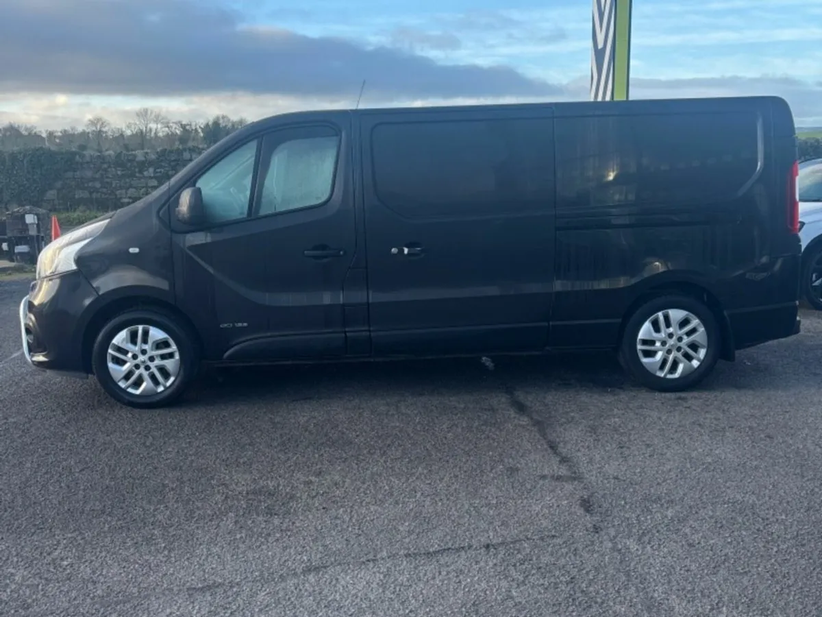 Renault Trafic SPORT LWB - Image 4