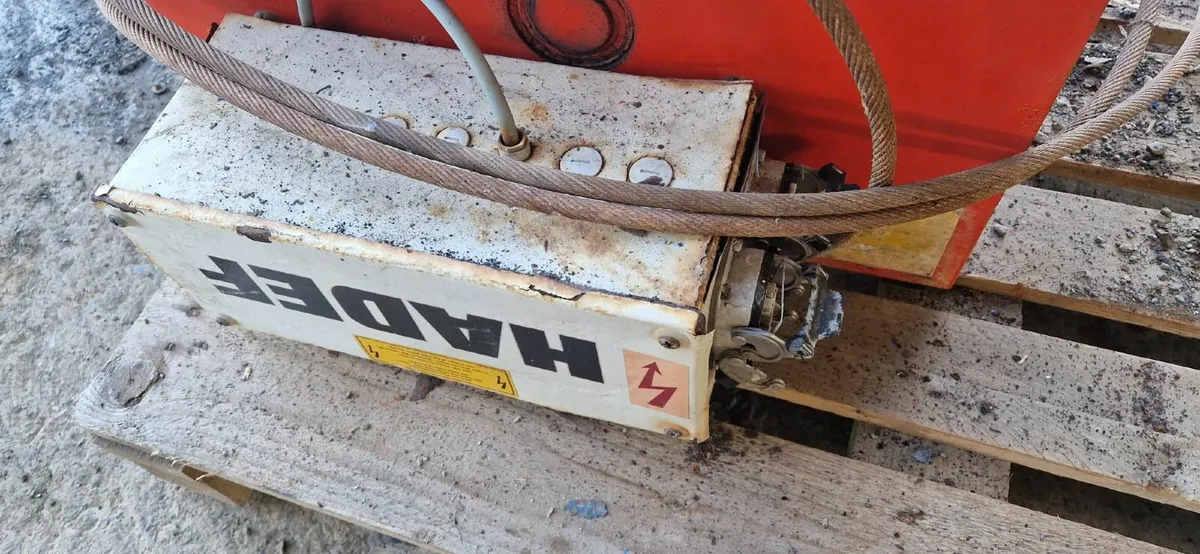 2 x Hadef Liftboy 4386 winches - 2 ton - Image 3