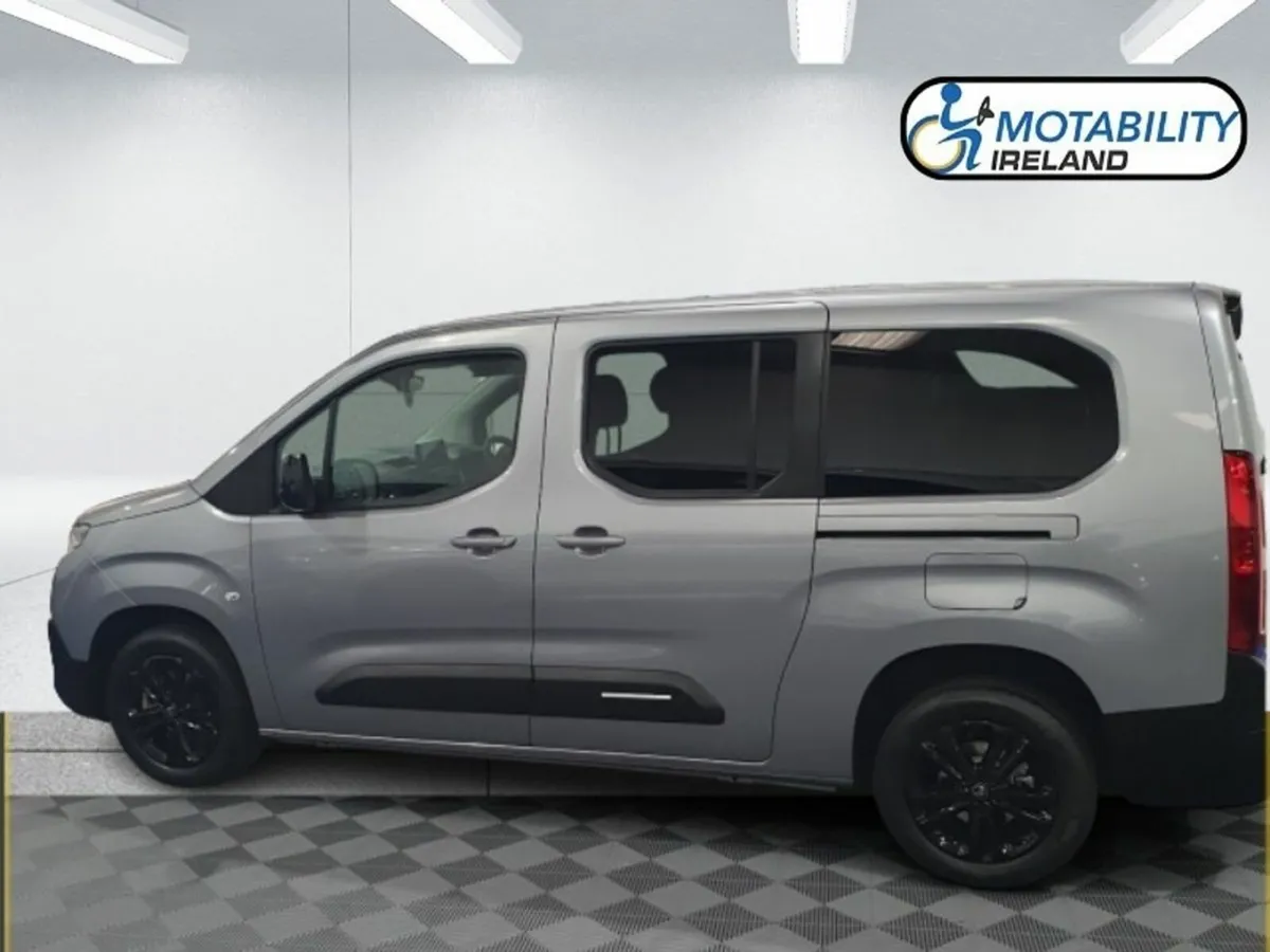 Citroen Berlingo Multispace Wheelchair Accessible - Image 3