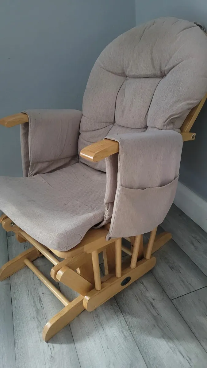 Babylo Glider Chair - Image 1