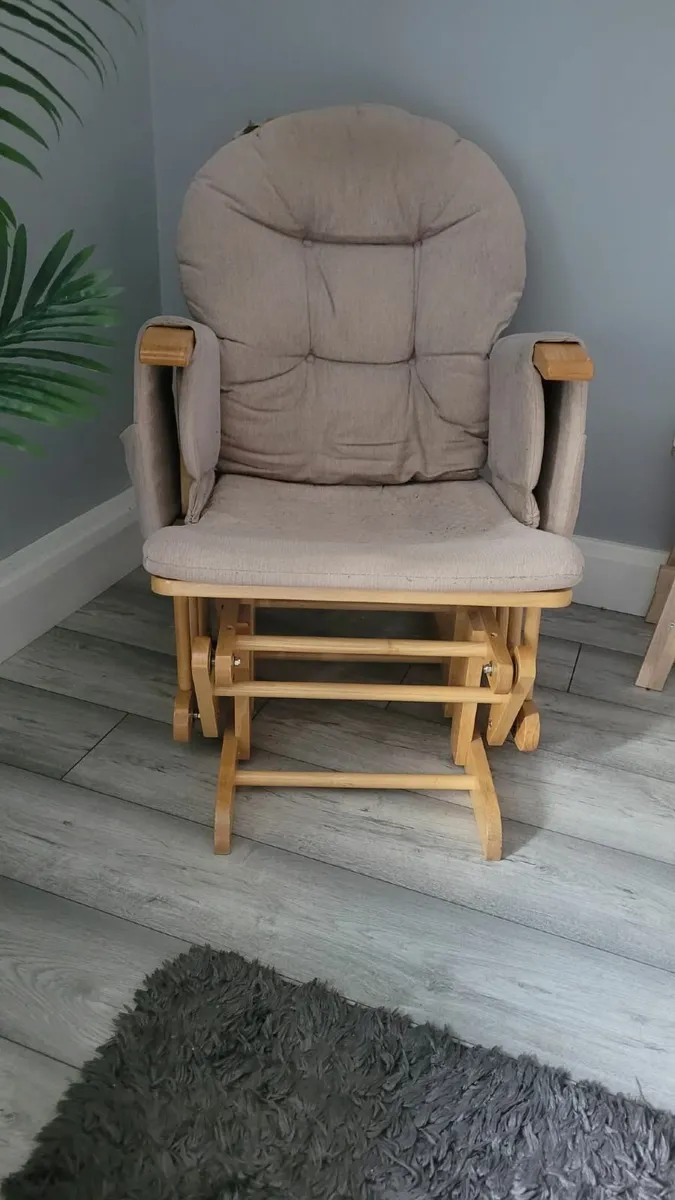 Babylo Glider Chair - Image 3