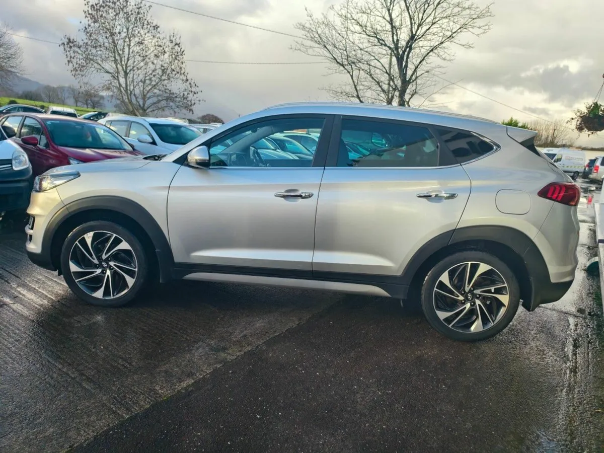 Hyundai Tucson 2WD Executive Plus - Image 3