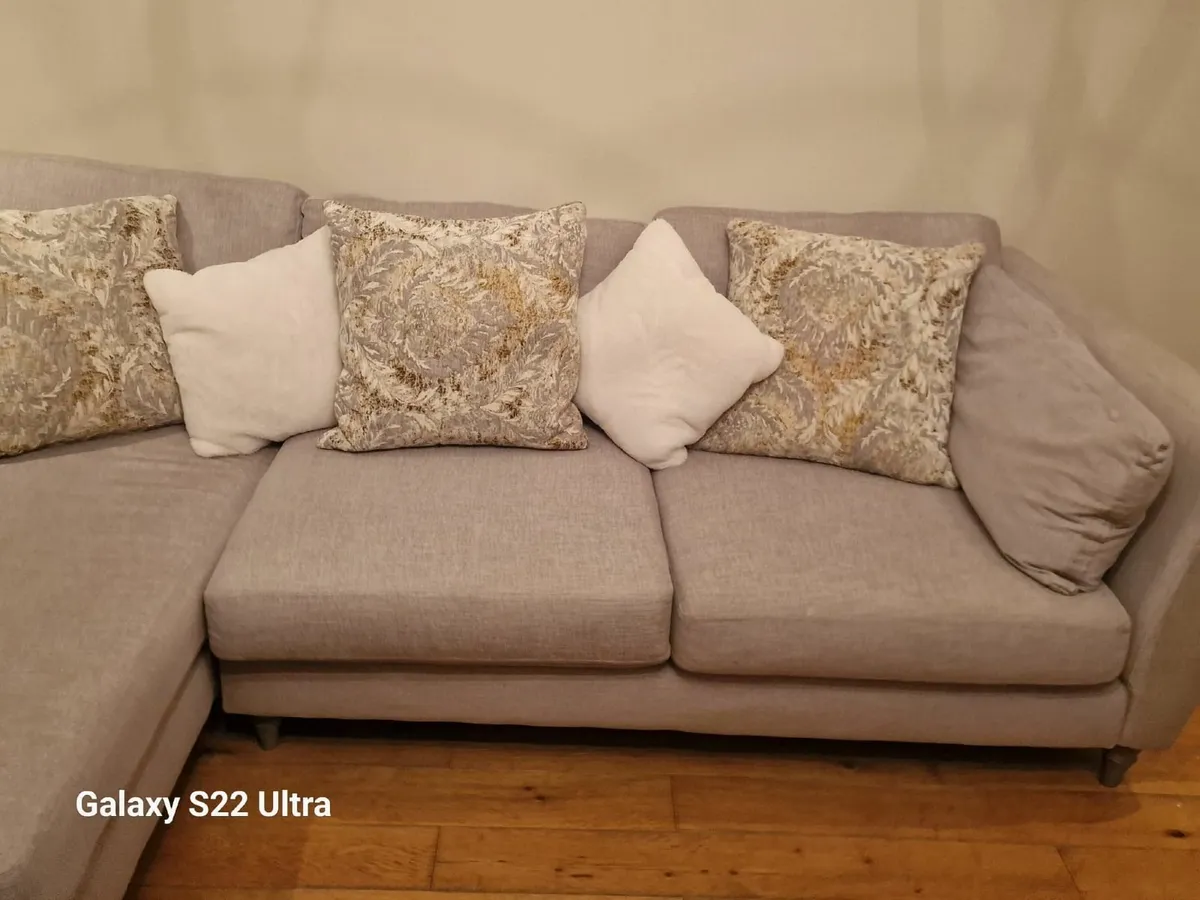 L shaped sofa - Image 4