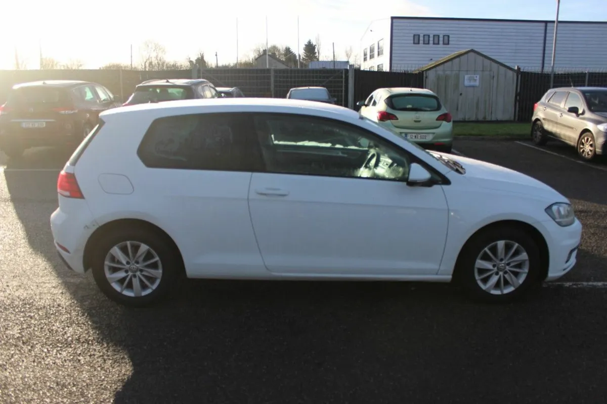 Volkswagen Golf GOLF 1.6 TRENDLINE TDI 90BHP  VAN - Image 3