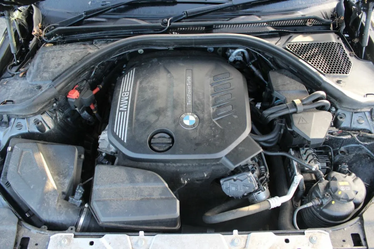 BMW 3-Series 318d Sport Auto - Image 2