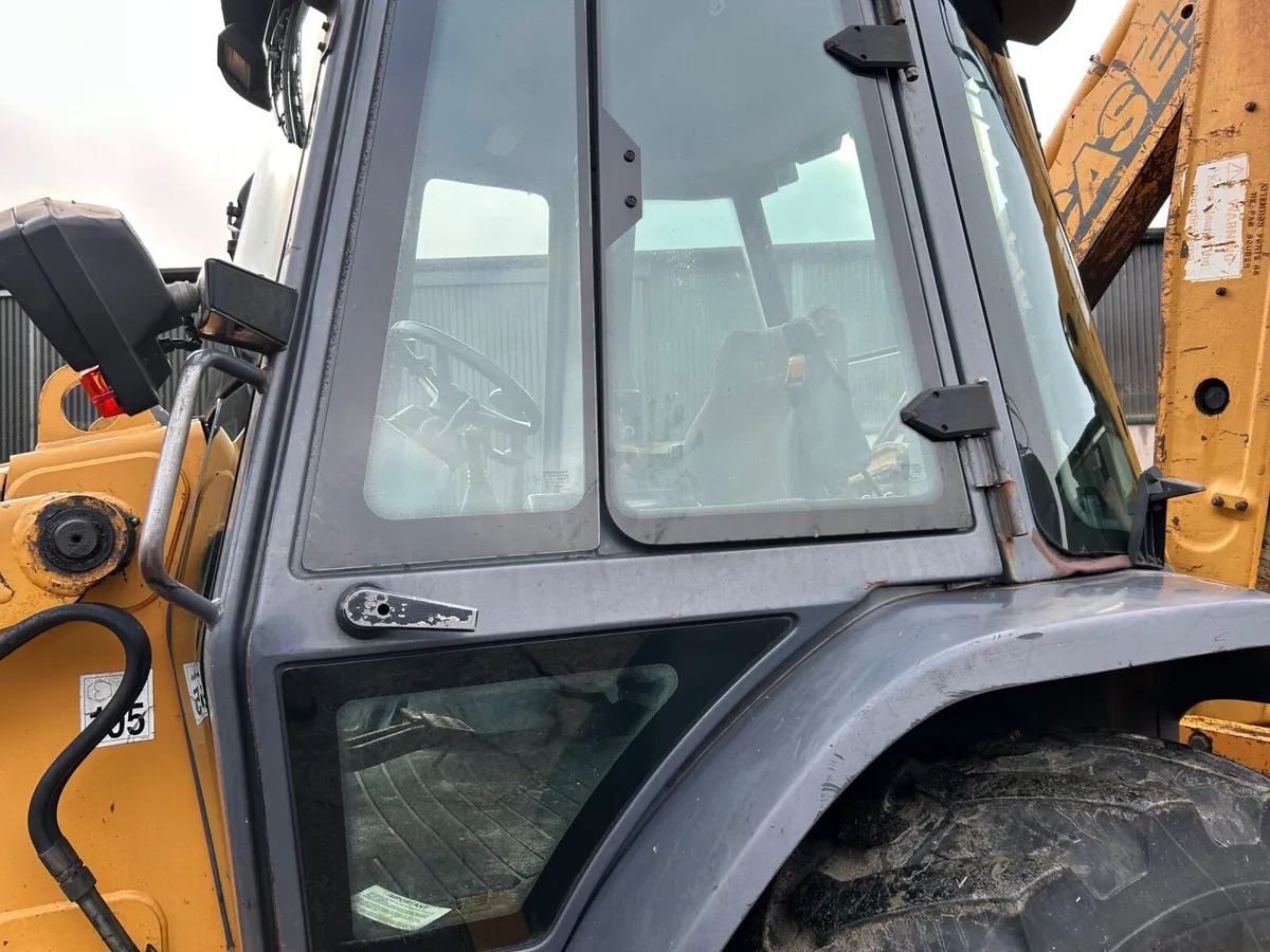 Case 580sle digger - Image 2