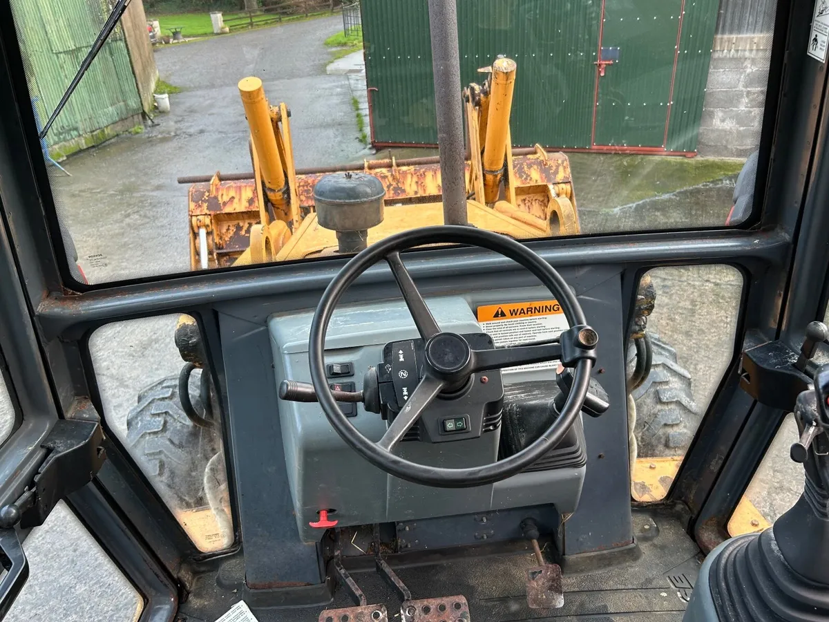 Case 580sle digger - Image 3