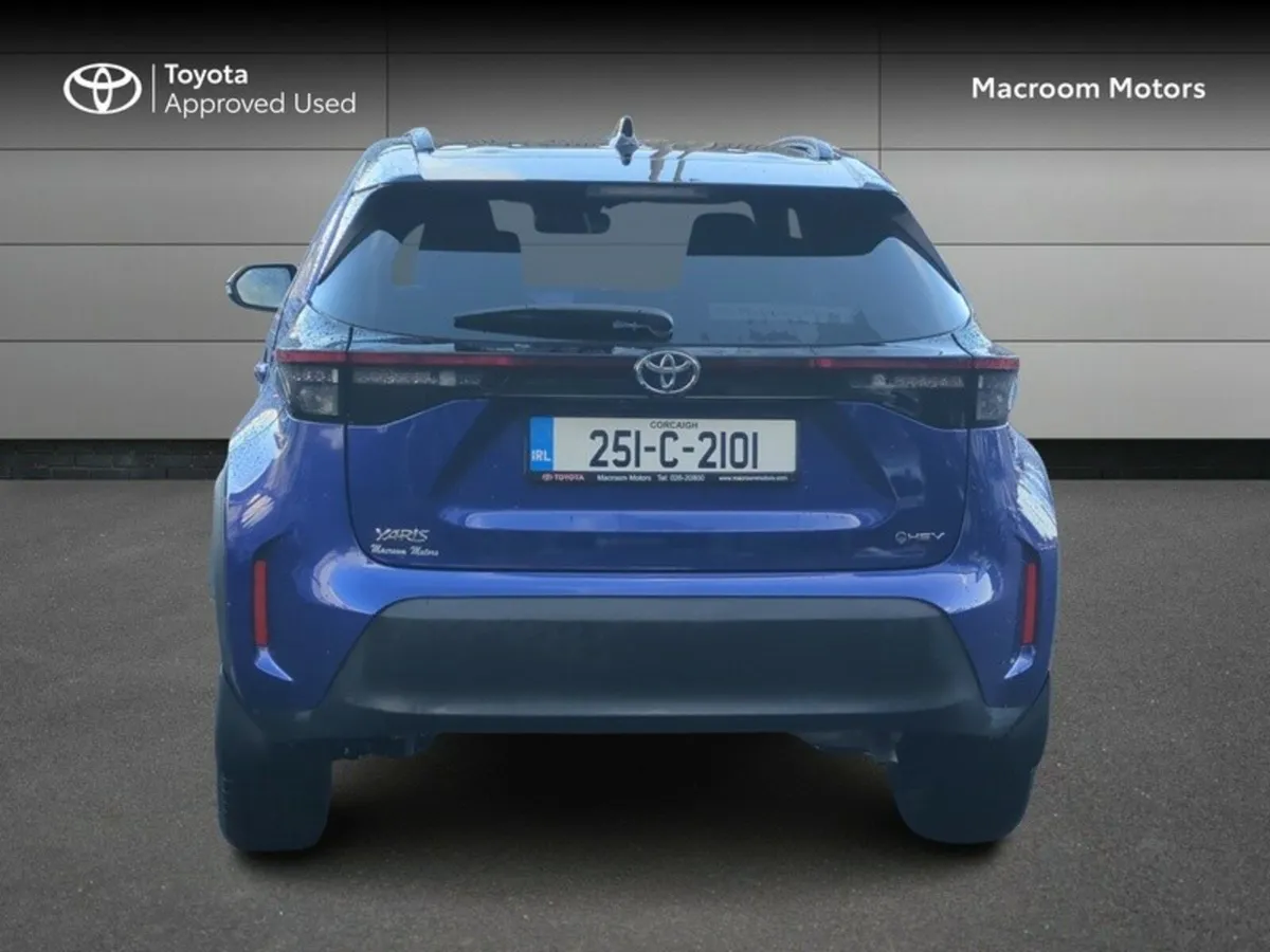 Toyota Yaris Cross END OF YEAR CLEARANCE SALE! - Image 4