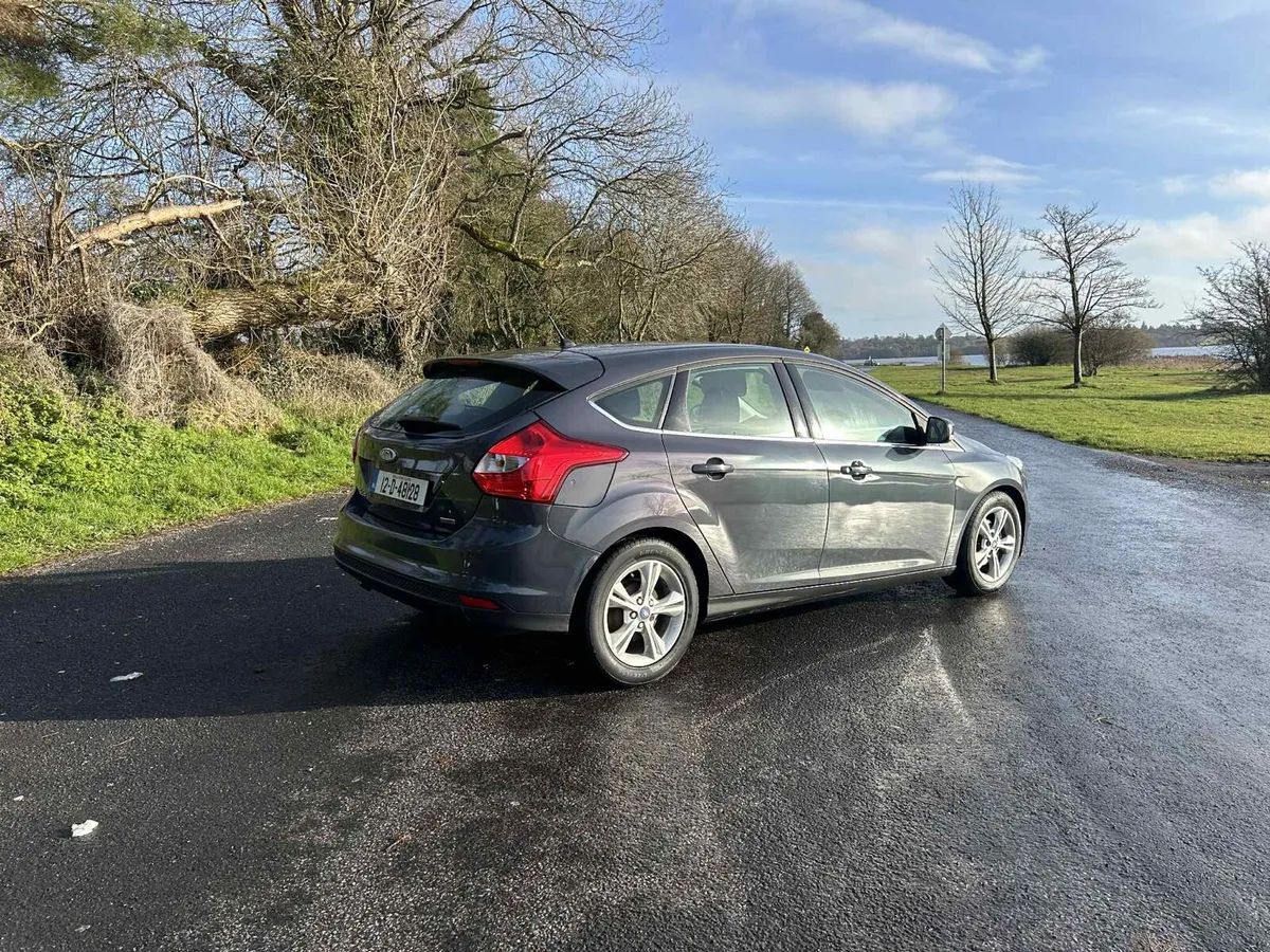 2012 Ford Focus Zetec 1.6 diesel *3999* - Image 4