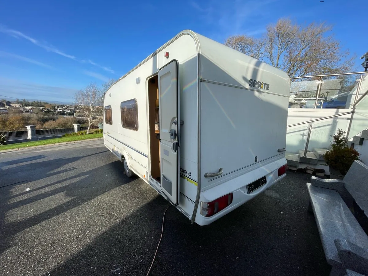 6 birth single axel caravan - Image 4