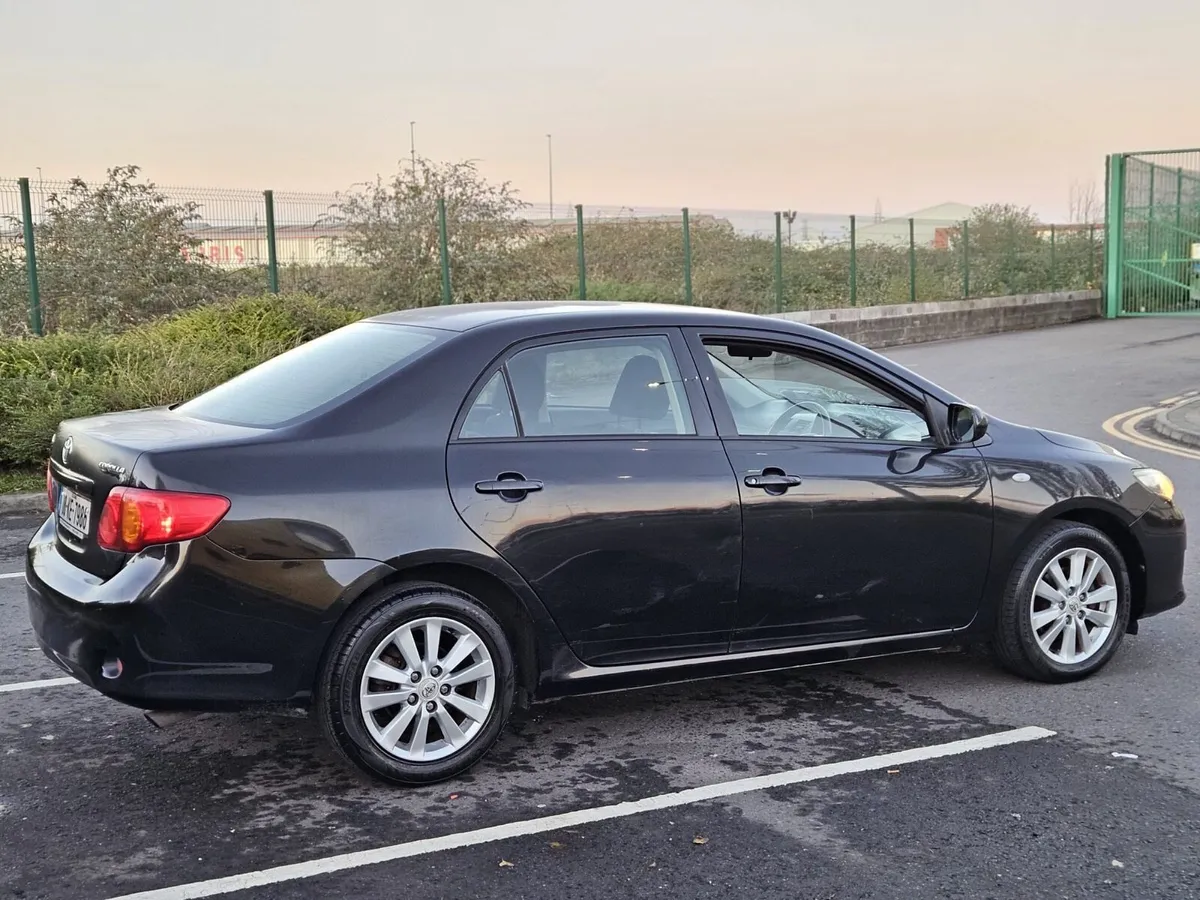 Toyota Corolla - Image 4