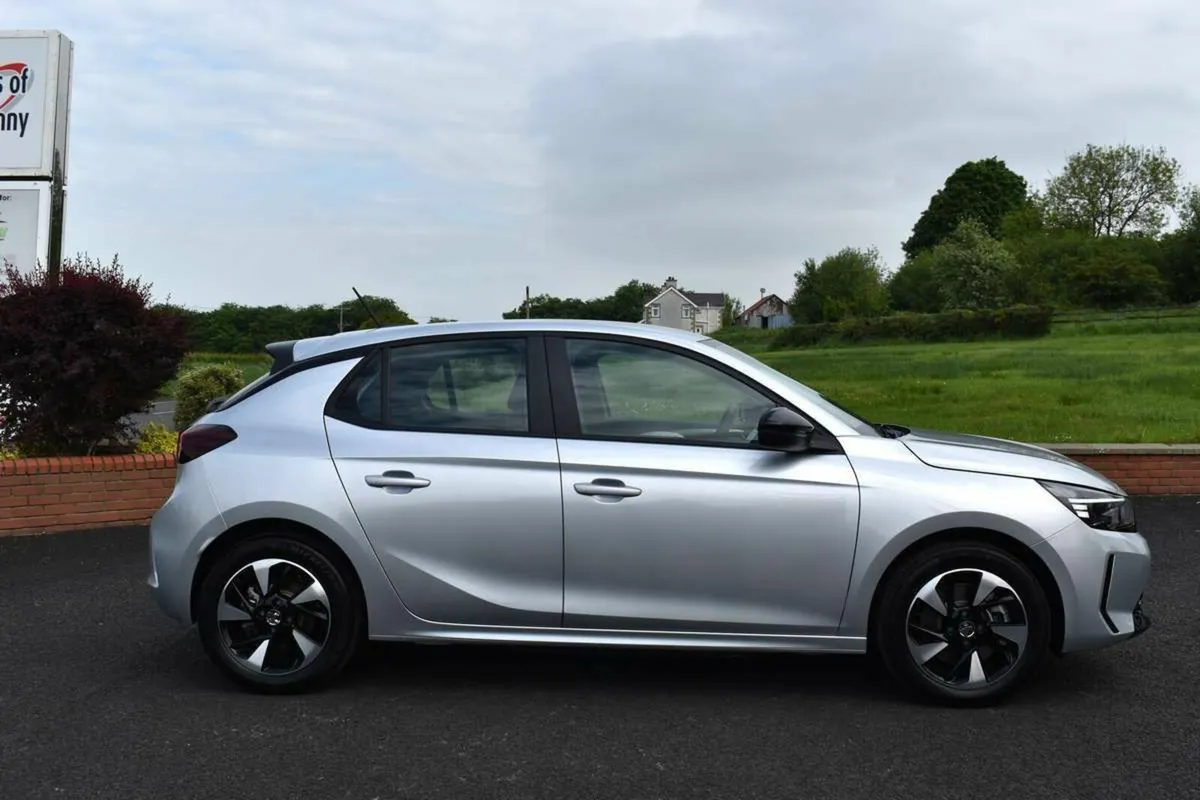 May 25 NI reg Vauxhall Corsa-e 100 kW Design - Image 3