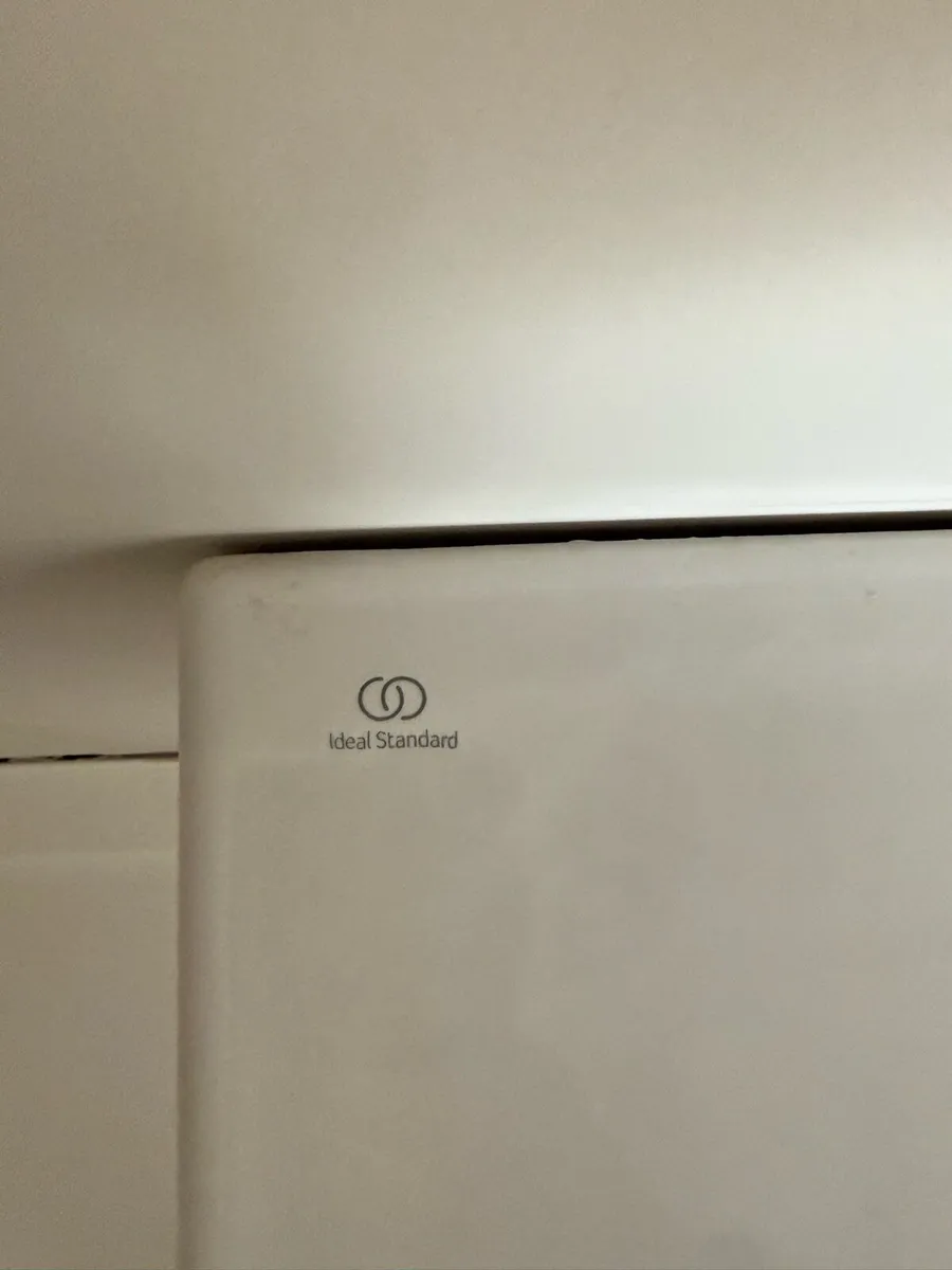 New Pedestal Basin with Mixer Tap - Image 4