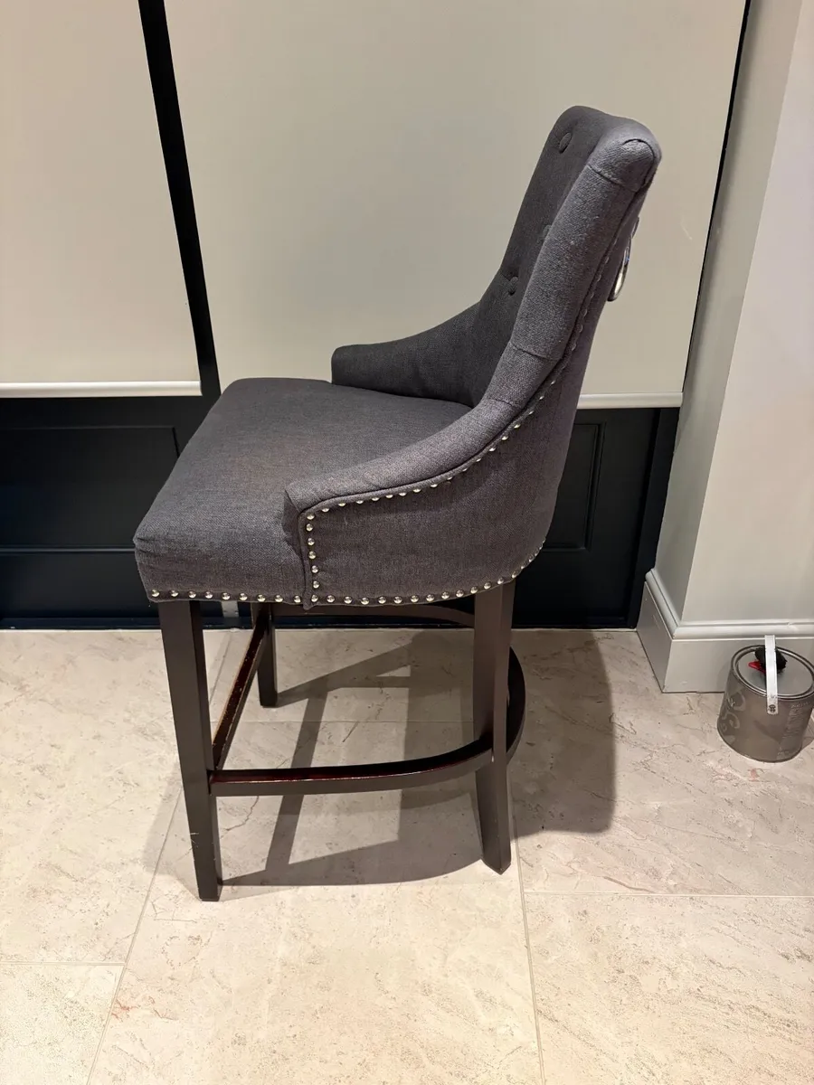 Bar stools / chairs - Image 4