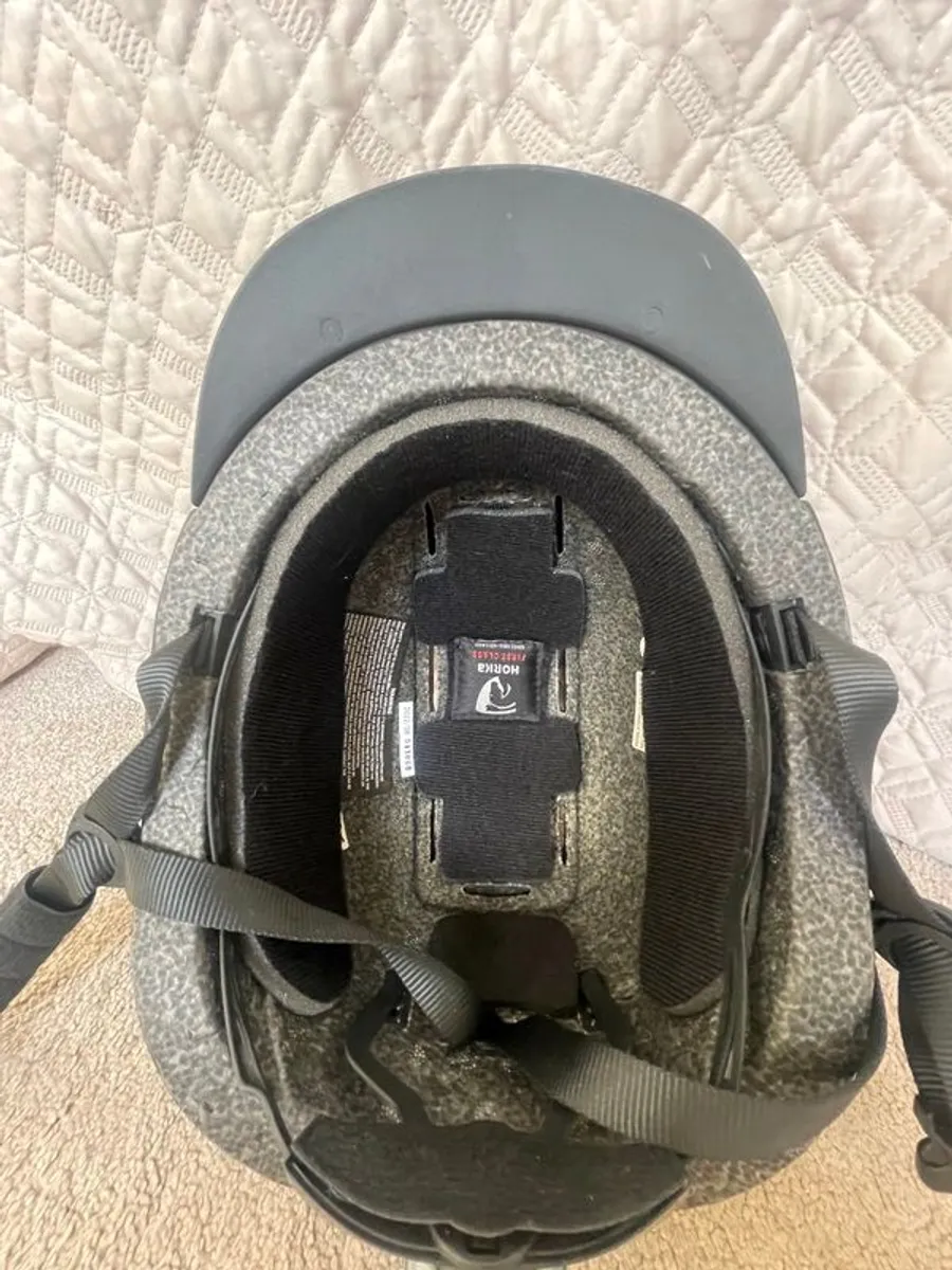 Horse riding helmet brand new - Image 3