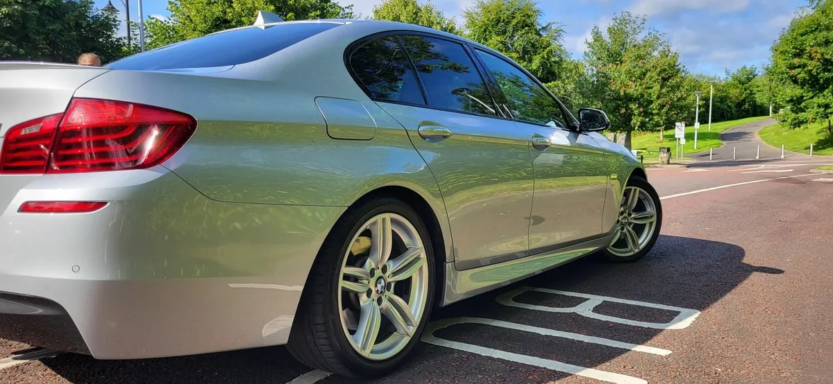 BMW 5-Series 530d, M-sport, 2014 LCI - Image 4