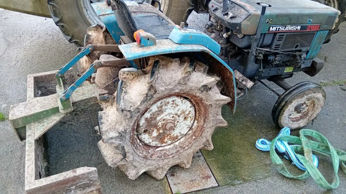 Compact tractor with pto - Image 3