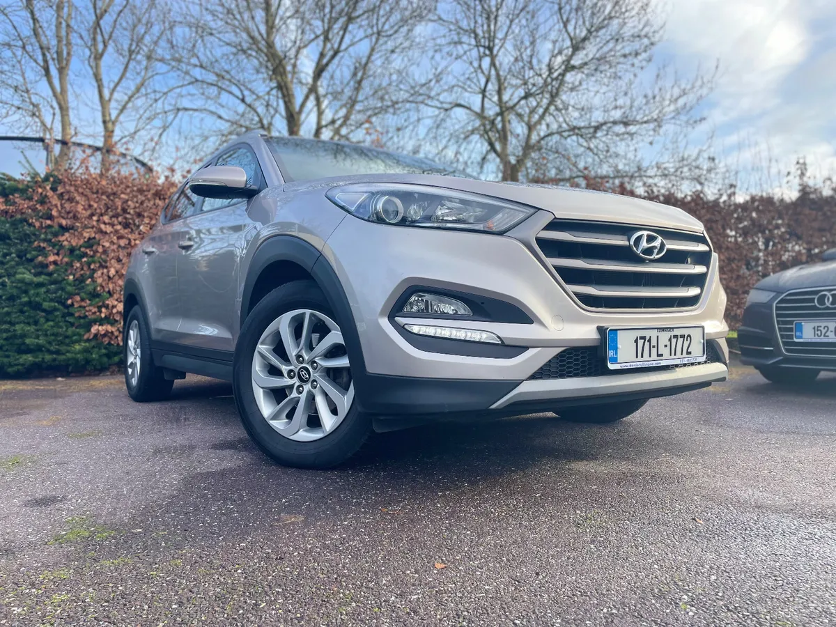 TUCON 1.7D COMFORT PLUS | 1 OWNER FROM NEW - Image 4