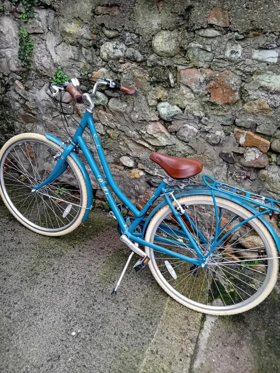 Ladies Bicycle - Image 1