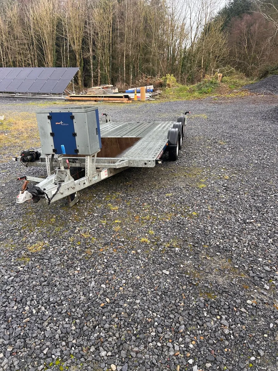 2020 Brian James C4 blue transporter - Image 3