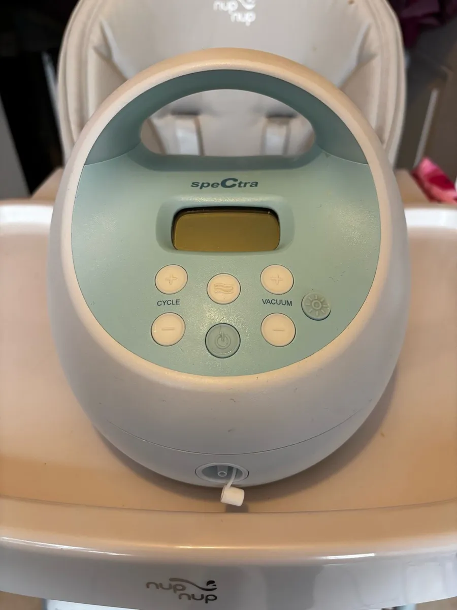 Breast pump - Image 1