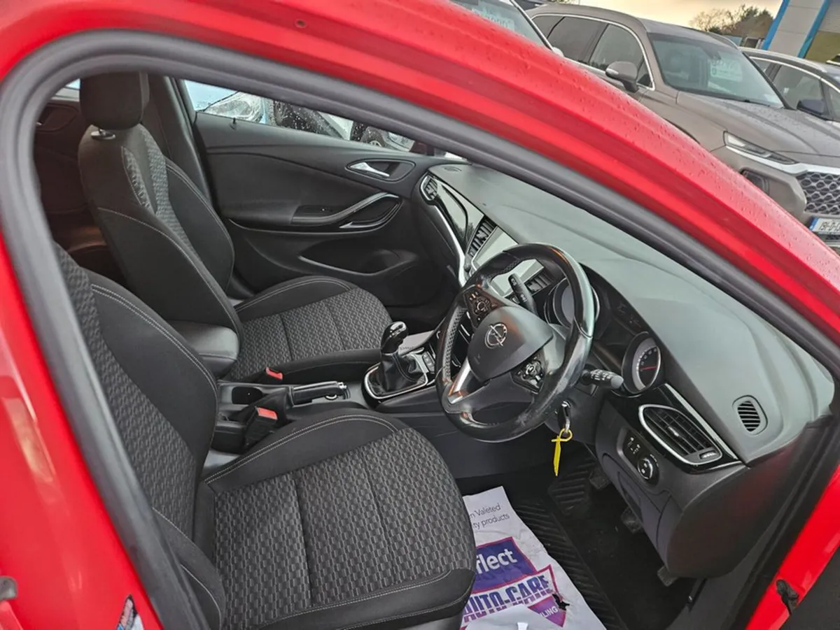 Opel Astra SRI 1.6 Cdti 110PS 5DR - Image 3
