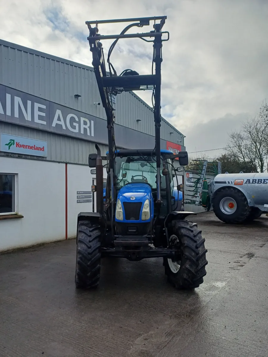 TS100A New Holland - Image 2